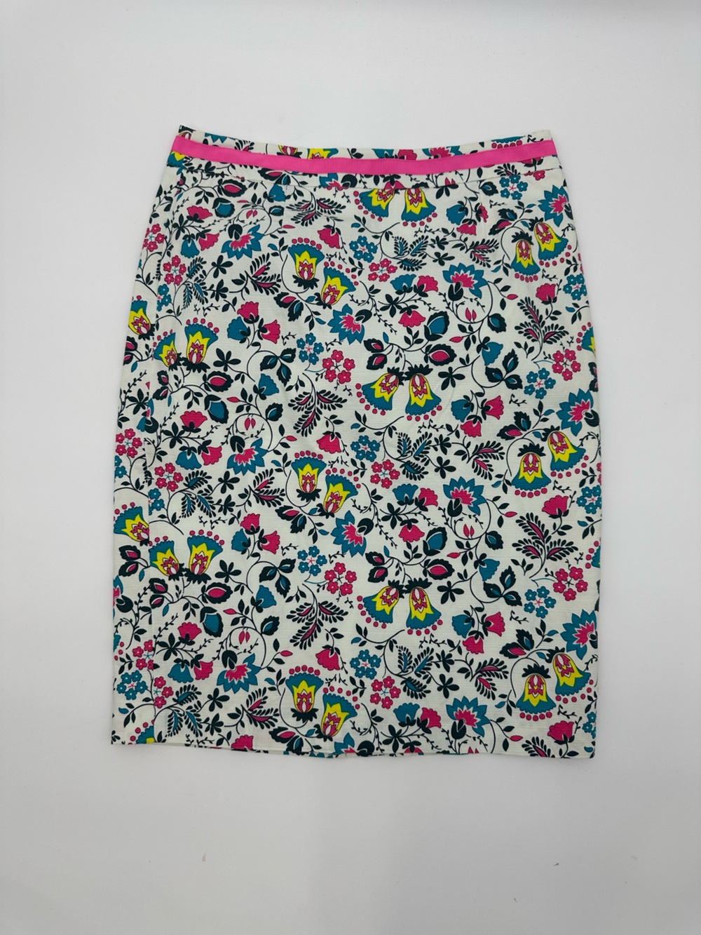 Boden  Pencil Skirt in White with Pink floral print size 6